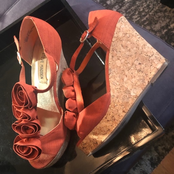 Steve Madden Shoes - Picture 2 of 3